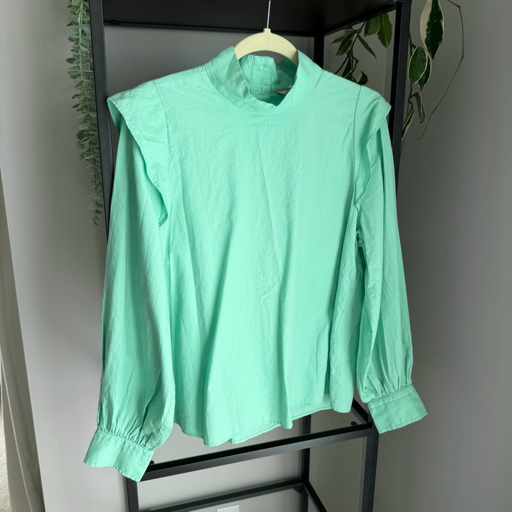 Everlane Cotton Wing Sleeve Mockneck Top